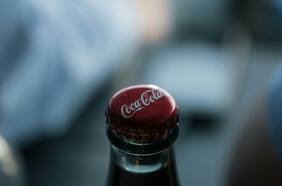 Presidente de Coca-Cola Andina apunta a inestabilidad económica en algunos de los mercados que operan en 2023