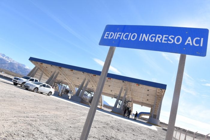 Funcionarios de Aduana de Los Andes acusan insultos y expresiones xenófobas de personal argentino y solicitan medidas
