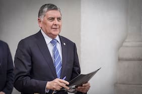 Alvarado cuestiona remoción de senador Araya de la Comisión de Constitución y acusa a sectores de la oposición de querer “negarle todo al gobierno”