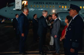 Kast arriba a Colombia para participar en la asunción de Abelardo de la Espriella