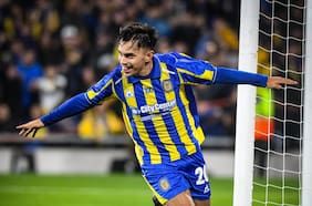 Con una asistencia de rabona: el festejo de Vicente Pizarro en la goleada de Rosario Central por la Libertadores
