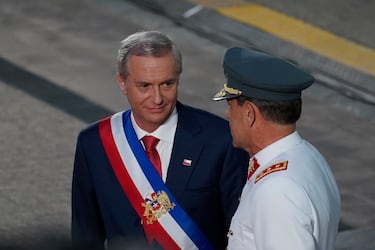 Kast activa su “gobierno de emergencia”: firma seis decretos con foco en frontera, gasto público y permisos ambientales