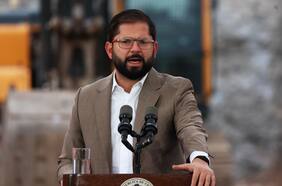 Gabriel Boric llama a sacar adelante las reformas y pide a líderes empresariales dejar los discursos catastrofistas
