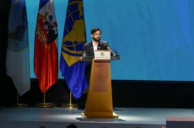 Presidente Boric llama a pensar proyectos a largo plazo: “acá nadie va a venir con una motosierra a cortar ministerios”