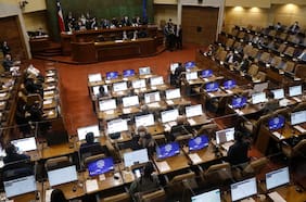 Liderados por René Alinco: diputados presentan proyecto de sexto retiro de los fondos de pensiones