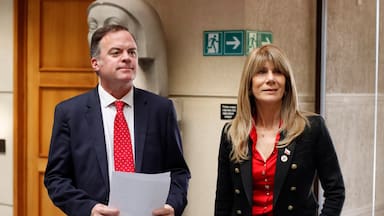 Desorden en Demócratas: dirigentes comienzan a sincerar su apoyo a José Antonio Kast