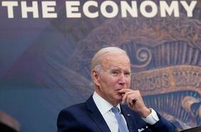 Biden se aferra a la economía: El repunte en los sondeos de cara a su choque con Trump