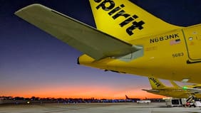 Gobierno de Trump y aerolíneas estadounidenses anuncian ayuda tras cierre de operaciones de Spirit