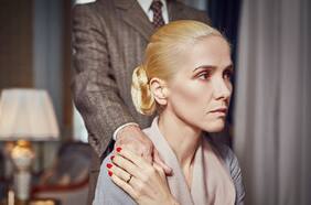 Las claves de Santa Evita según sus mentes creadoras