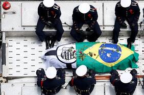 “Tal vez solo van donde se gana dinero”: exjugador de Brasil le da con todo a Neymar, Ronaldo y Ronaldinho por no asistir al funeral de Pelé