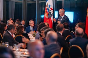 Parlamentarios oficialistas valoran expansión del gasto público en 1,5% para el Presupuesto 2027 anunciado por Kast