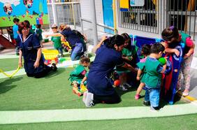 Así incide la educación parvularia en los estudiantes: quienes acceden tienen mejores notas y mayor asistencia