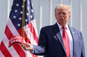 Jueza de Colorado considera que Trump incurrió en “insurrección”, pero le permite aparecer en papeleta electoral