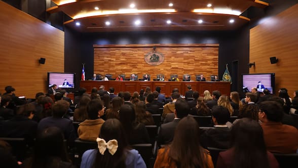 Oposición triunfa parcialmente: TC acota la invariabilidad tributaria e impugna toda la compensación por RCA