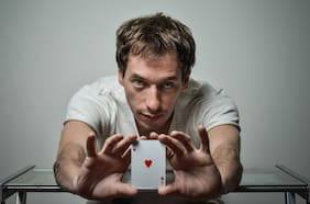 ¿Quién es el mago chileno que se presenta en Viña 2024? La historia y los trucos de Jean Paul Olhaberry