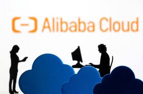 Valor bursátil de Alibaba se desploma tras desistirse de vender su negocio en la nube