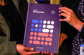 El borrador de nueva Constitución ahora tiene índice: revisa los capítulos aprobados por la Comisión de Armonización