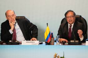 Petro denuncia ante la Fiscalía a excanciller por conspiración y traición