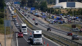 148 mil vehículos ya salieron de la RM por fin de semana largo: se reportan 22 accidentes a nivel nacional