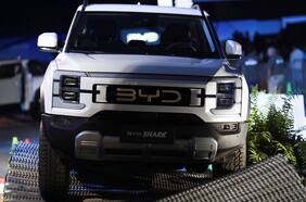 BYD presenta la Shark y aclara problema por la suspensión de la planta en el Norte de Chile