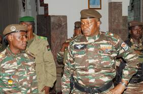 Unión Africana da ultimátum de 15 días a junta militar de Níger para que restablezca gobierno