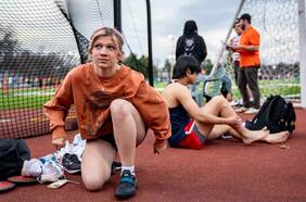 La deportista trans que fue expulsada de su equipo femenino y ahora compite contra hombres
