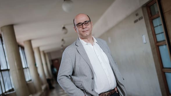 ¿Por qué la izquierda ahora sí valida al TC? La confesión de Atria, el detractor acérrimo del Tribunal Constitucional