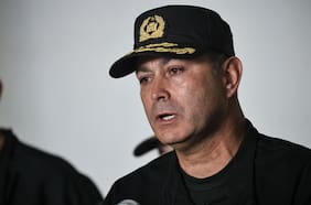 Liberaciones erróneas, fugas y detenciones de funcionarios: los “siete meses terribles” del director de Gendarmería