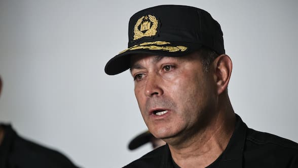 Liberaciones erróneas, fugas y detenciones de funcionarios: los “siete meses terribles” del director de Gendarmería