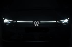 El nuevo Volkswagen Golf R asoma la nariz