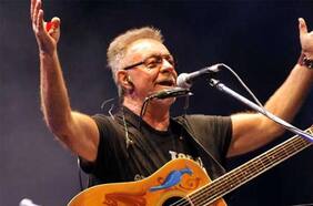 Los salieris de Charly: cómo un rap contra la Argentina de Menem se transformó en himno de campaña de Boric