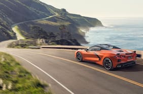 El Corvette mira a su historia y se despoja del techo para más adrenalina