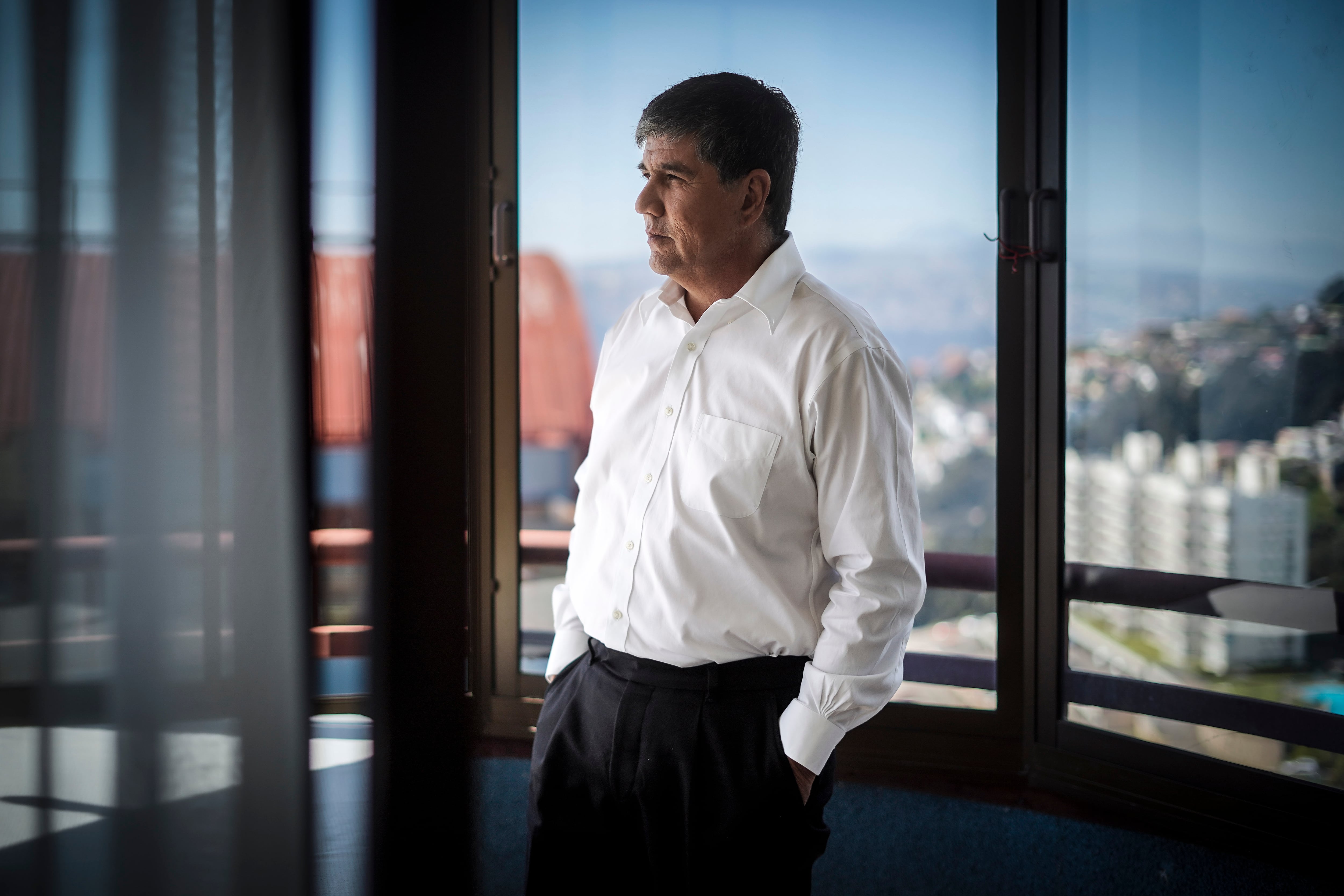 Milei viaja a Estados Unidos y Tohá se suma a carrera presidencial en Chile