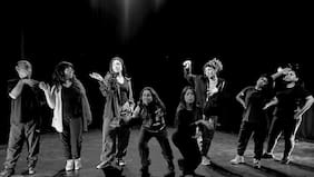 Teatro Viajeinmóvil celebra sus dos años con estreno de comedia negra con tintes sobrenaturales