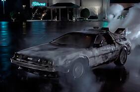 Volver al futuro: 10 datos que quizás no conocías de la máquina de tiempo