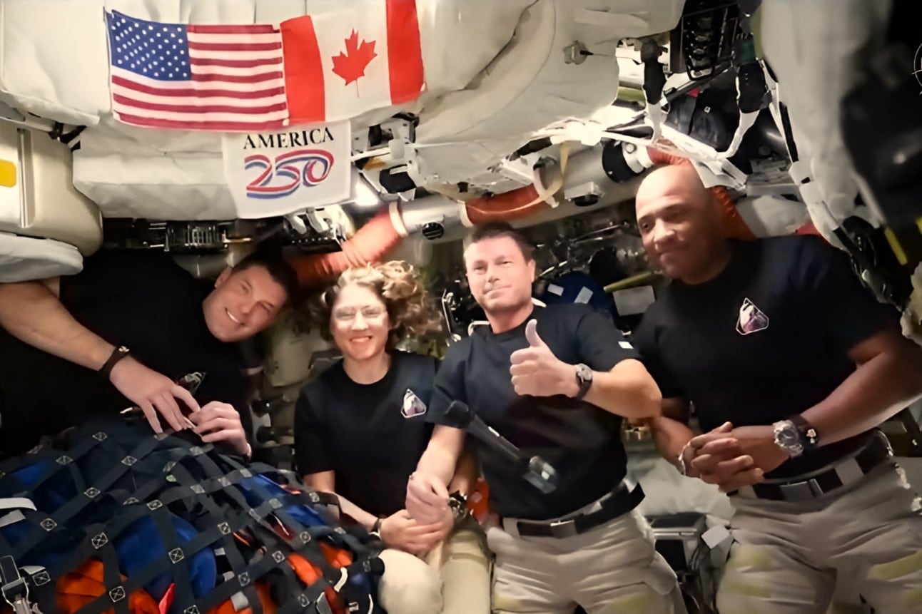 TRUMP SE COMUNICA CON ASTRONAUTAS DE ARTEMIS II TRAS SOBREVUELO LUNAR