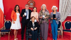 Osvaldo Cádiz, Marina Latorre, Anita Reeves y Anabella Roldán son reconocidos con Orden al Mérito Artístico y Cultural Pablo Neruda