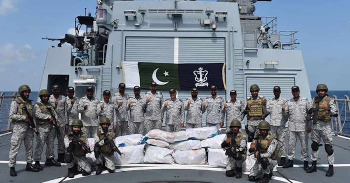 La armada de Pakistán incauta drogas por valor de casi US$1.000 millones en el mar Arábigo