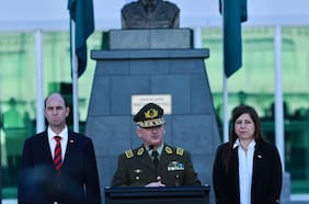 Arrau busca flexibilizar los requisitos para postular a Carabineros y reducirá la edad mínima de ingreso a 17 años