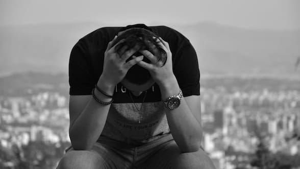 Chile ya no es tan feliz como el año pasado: bajó 5 puestos en el ranking de la felicidad