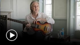 La historia de cómo Paul McCartney recuperó su icónico bajo Höfner robado en los setenta