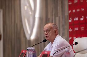 Presidente de Independiente vuelve a la carga contra la U: “Fue un plan premeditado para suspender el partido”