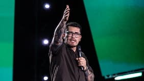 Revisa la exitosa presentación del humorista Claudio Michaux en el Festival de Las Condes