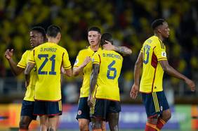 El técnico Néstor Lorenzo mete mano en el equipo colombiano para enfrentar a Chile