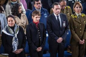 Tohá afirma que investigación por crimen de carabineros está avanzando y que el gobierno se “empeñará” en dar con los culpables