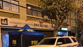 Hombre de 33 años muere apuñalado en pleno centro de Valparaíso: atacantes serían tres personas