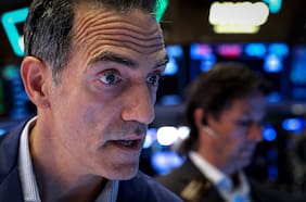 La recuperación de la Bolsa de Santiago se esfuma por completo y pasa a negativo en el año ante conflicto en Medio Oriente