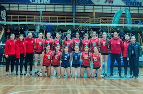 A estadio lleno en Santiago: las Guerreras Rojas se estrenan ante República Checa en el Mundial Sub 17 de Vóleibol