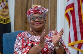 La guerra de Ucrania y la inflación limitarán el crecimiento del comercio mundial en 2023, según la OMC