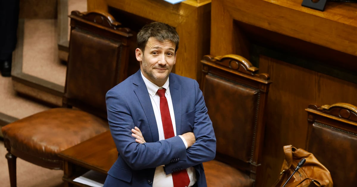 Tras “la búsqueda correspondiente”: Cámara de Diputados finalmente notifica a Pardow de AC que se tramita en su contra